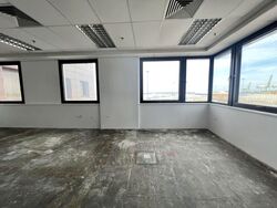 Lippo Centre (D2), Office #558113711